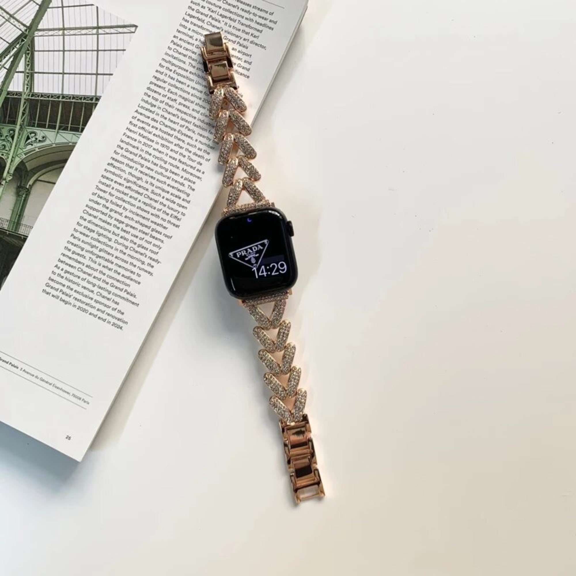 Apple Watch diamond V bandje - rosé