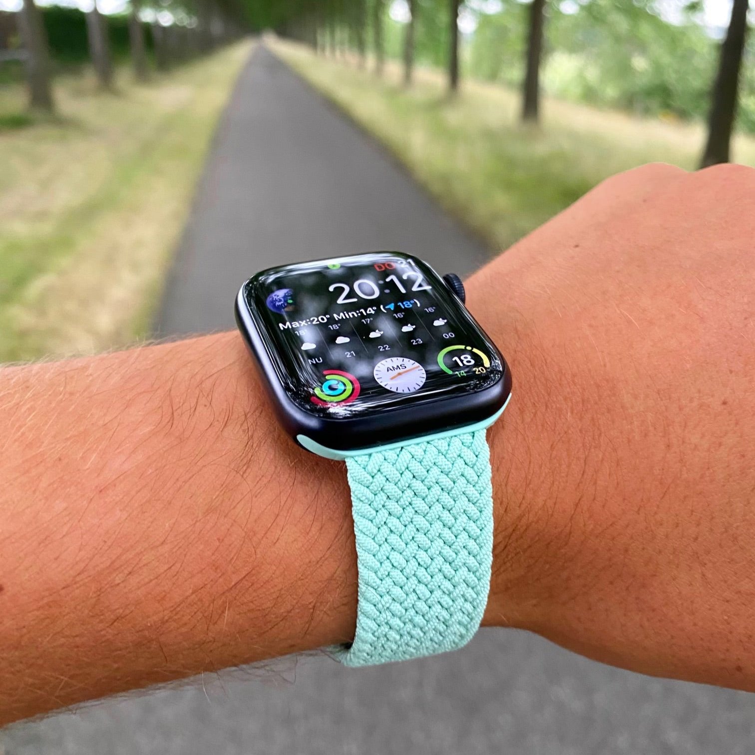 Geflochtene Solo-Schleife für die Apple Watch – Pistazie