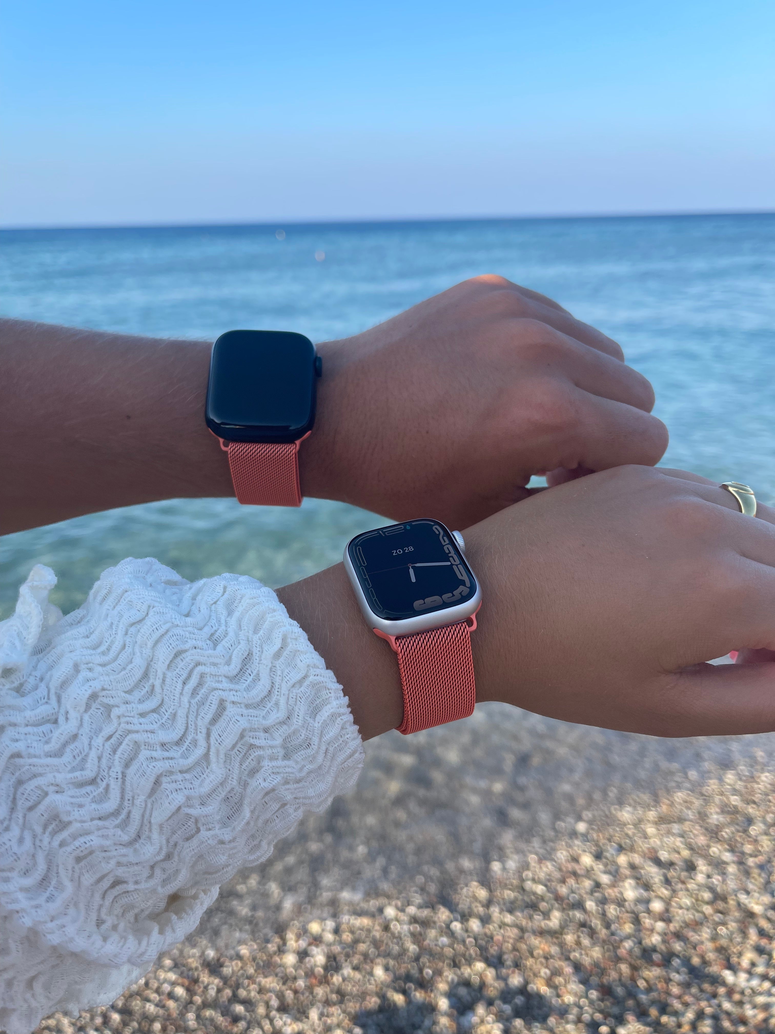 Apple Watch milanese strap coral orange