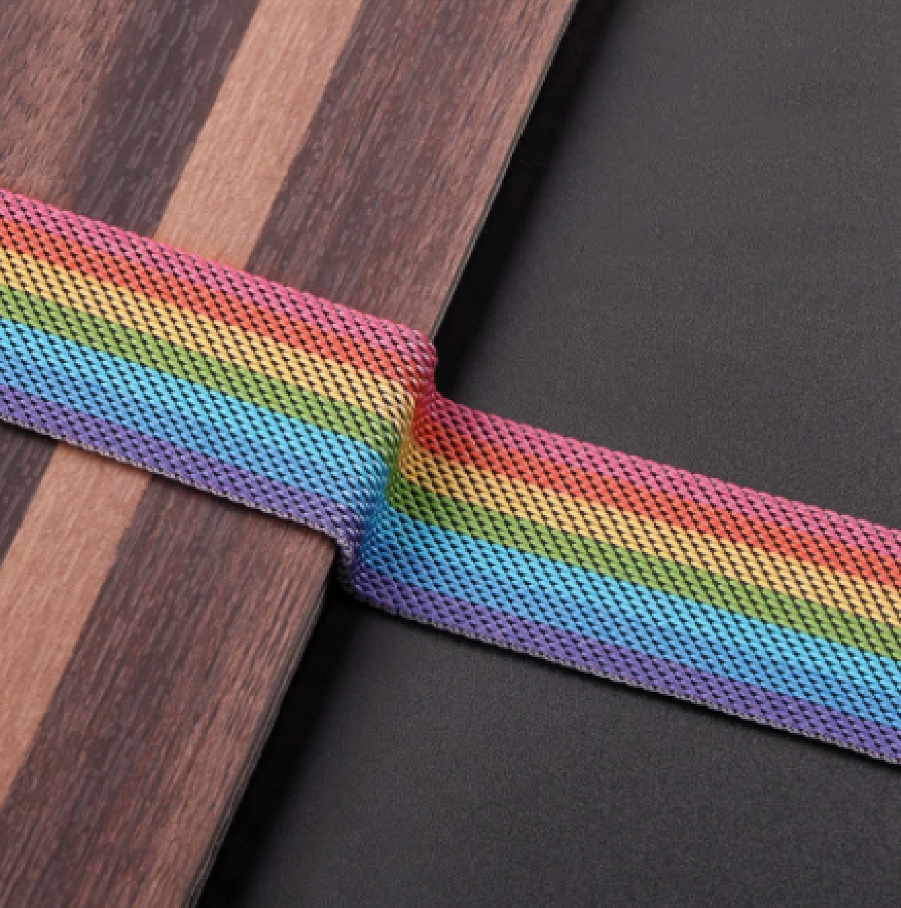 Apple Watch Milanaise-Armband – Regenbogenstreifen