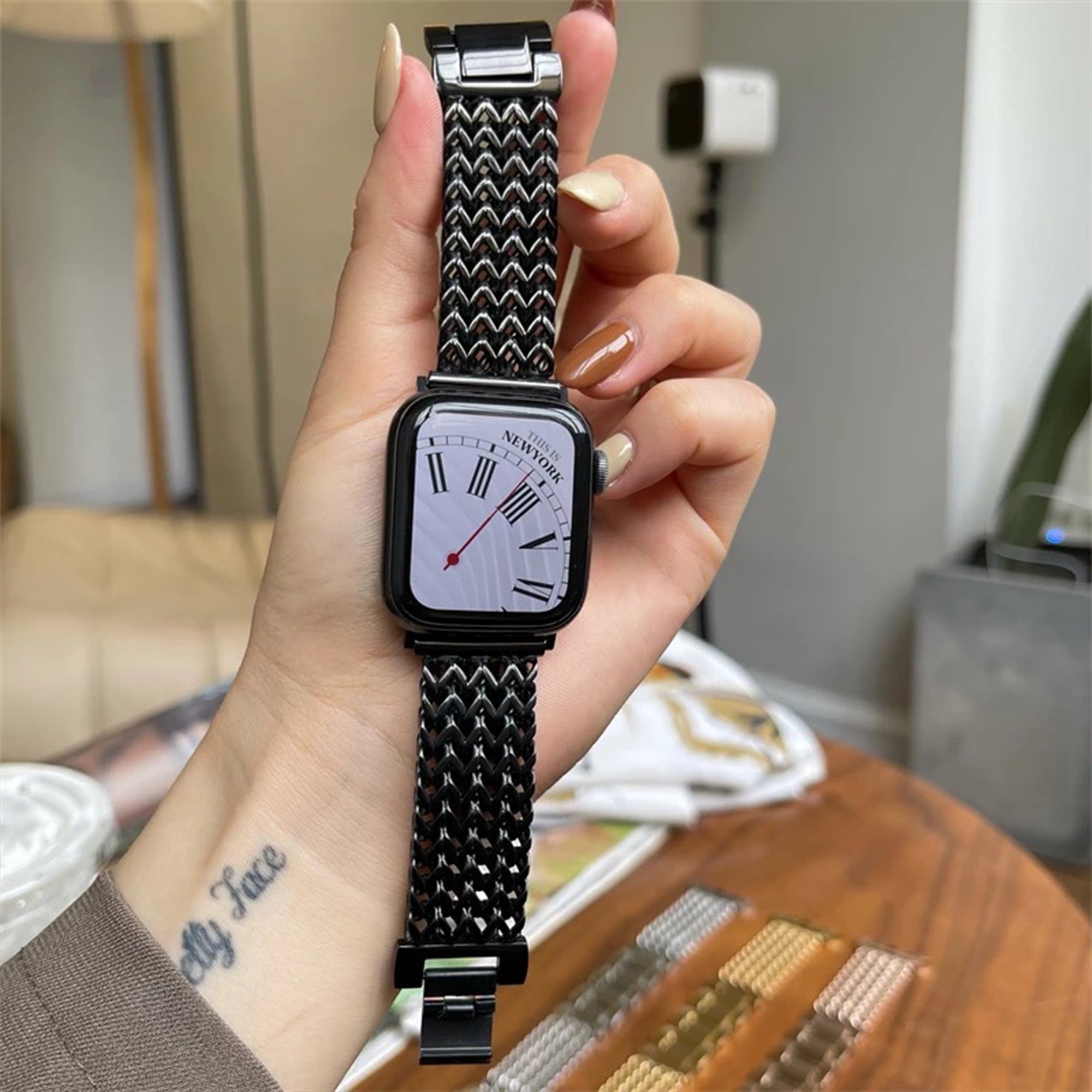 Apple Watch herringbone strap - black